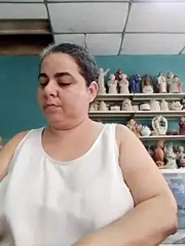 Snapshot of Golositadeamor chatting on May 1, 2026, 7:41 pm Golositadeamor online show from May 1, 2026, 7:41 pm