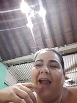 Snapshot of Golositadeamor chatting on April 29, 2026, 5:00 am Golositadeamor online show from April 29, 2026, 5:00 am