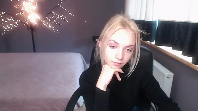 SonnySofia online show from April 21, 2026, 11:50 am
