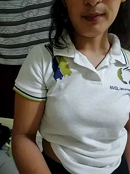 Monika kumari6 online show from May 16, 2026, 4:39 pm