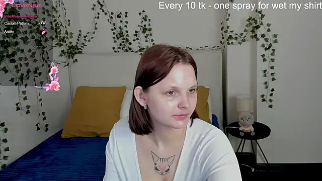 Charlotte Stee online show from April 20, 2026, 2:25 am