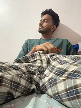 aadibuttplug online show from June 11, 2026, 12:24 pm