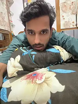 aadibuttplug online show from June 4, 2026, 10:20 am