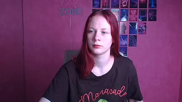 DarkSakuraa online show from May 21, 2026, 5:05 am