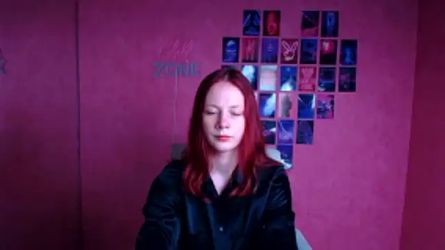 DarkSakuraa online show from May 19, 2026, 5:47 am