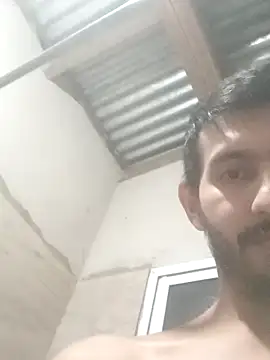 Snapshot of Em3033 chatting on April 13, 2026, 10:14 pm Em3033 online show from April 13, 2026, 10:14 pm