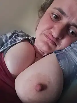 AnabelBexley online show from May 8, 2026, 4:05 am