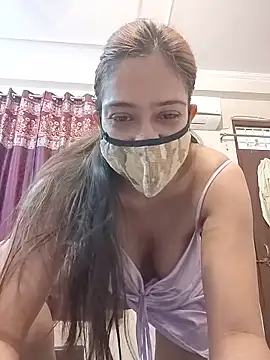 Snapshot of Aliyaa_bhat chatting on May 30, 2026, 6:09 am Aliyaa bhat online show from May 30, 2026, 6:09 am