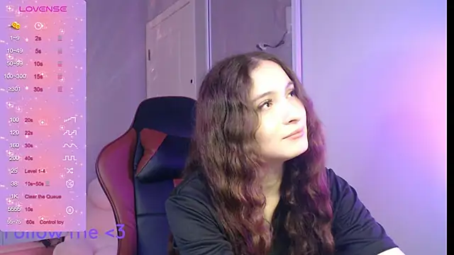 Snapshot of solitudebby chatting on April 12, 2026, 7:06 pm solitudebby online show from April 12, 2026, 7:06 pm