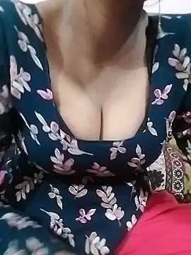 Kajal-hot11 online show from April 19, 2026, 3:02 pm