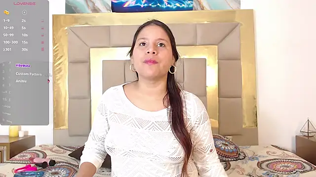 Snapshot of KatalinaSunset chatting on April 17, 2026, 1:36 pm KatalinaSunset online show from April 17, 2026, 1:36 pm