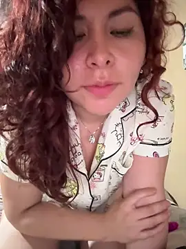 Snapshot of DirtyMerida chatting on April 13, 2026, 2:48 am DirtyMerida online show from April 13, 2026, 2:48 am