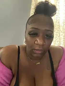 Snapshot of amberchill26 chatting on June 3, 2026, 2:33 pm amberchill26 online show from June 3, 2026, 2:33 pm