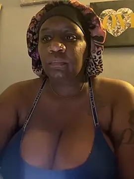 amberchill26 online show from July 18, 2026, 1:20 pm