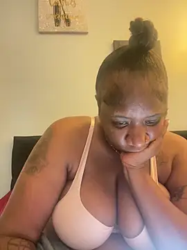 amberchill26 online show from June 20, 2026, 4:34 pm