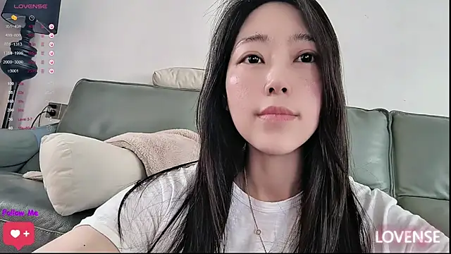 Snapshot of MMYIOO chatting on April 8, 2026, 6:59 am MMYIOO online show from April 8, 2026, 6:59 am