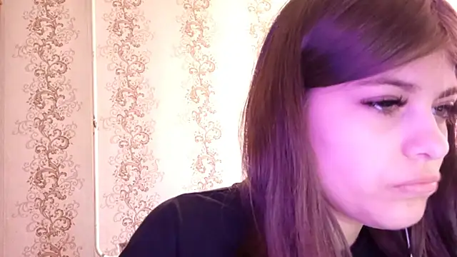 Snapshot of Mialikesun chatting on May 10, 2026, 10:08 am Mialikesun online show from May 10, 2026, 10:08 am