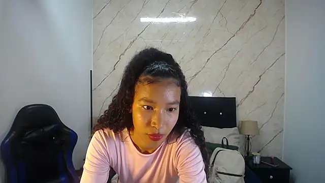 Snapshot of hasley_cute chatting on May 4, 2026, 7:06 pm hasley cute online show from May 4, 2026, 7:06 pm