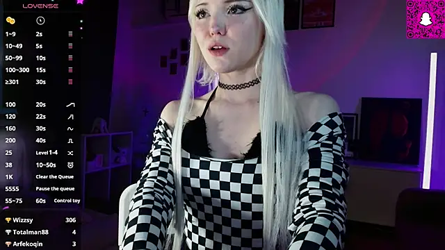 Snapshot of evianlui chatting on May 19, 2026, 5:09 pm evianlui online show from May 19, 2026, 5:09 pm