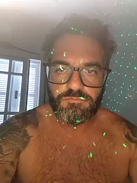 sexymanBR38 online show from April 8, 2026, 5:58 pm