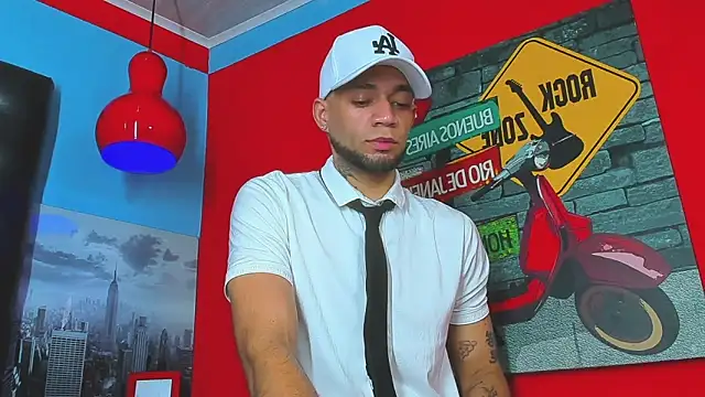 Daniel huge22 online show from April 18, 2026, 7:58 pm