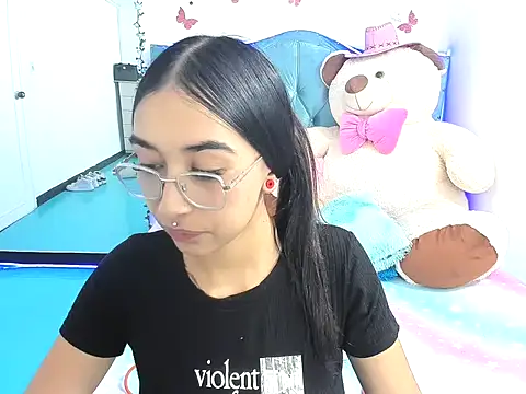 Snapshot of valery_taylor_1 chatting on April 8, 2026, 4:03 am valery taylor 1 online show from April 8, 2026, 4:03 am