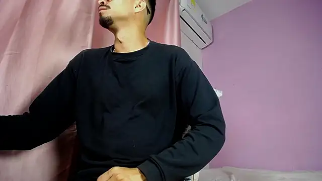 Amir guy  online show from May 8, 2026, 1:04 pm
