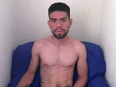 thomas2wood online show from June 21, 2026, 8:14 pm