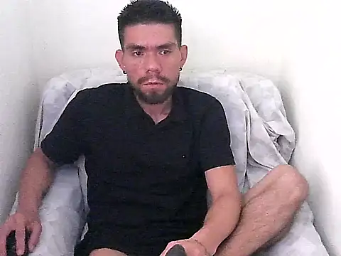 thomas2wood online show from June 26, 2026, 8:25 pm