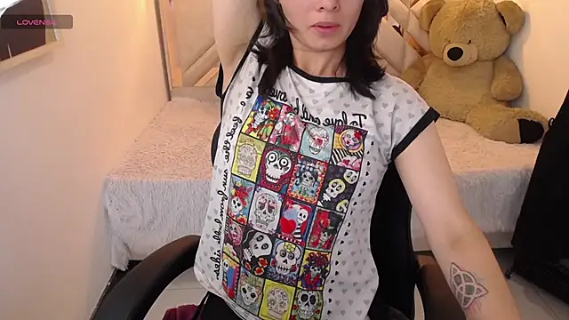 Snapshot of ahmy_ chatting on May 19, 2026, 1:56 am ahmy online show from May 19, 2026, 1:56 am