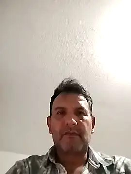 Snapshot of Senkoreman_hard chatting on April 15, 2026, 1:44 am Senkoreman hard online show from April 15, 2026, 1:44 am