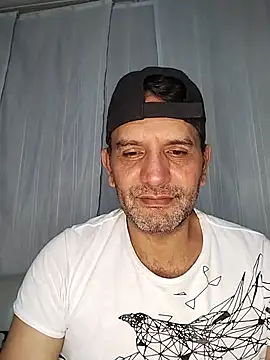 Snapshot of Senkoreman_hard chatting on May 14, 2026, 1:57 am Senkoreman hard online show from May 14, 2026, 1:57 am