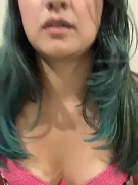 jadesecrett online show from April 16, 2026, 10:12 pm