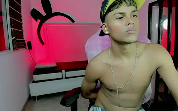 Angel foxc  online show from April 22, 2026, 4:19 am