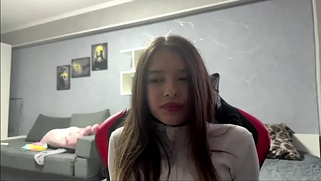 Julllesimons online show from April 7, 2026, 11:12 am