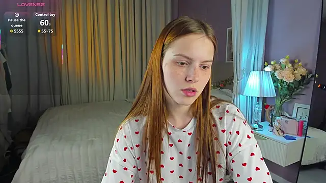 Snapshot of Diana_Broooks chatting on April 23, 2026, 8:32 am Diana Broooks online show from April 23, 2026, 8:32 am
