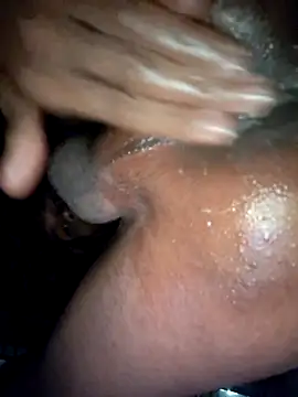 Snapshot of YourAnshikaa chatting on April 7, 2026, 7:37 pm YourAnshikaa online show from April 7, 2026, 7:37 pm