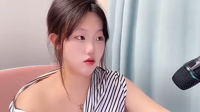 Lilababy00 online show from April 25, 2026, 1:41 pm