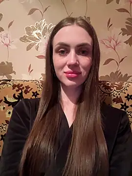 AlinaLove3213 online show from July 9, 2026, 8:19 pm