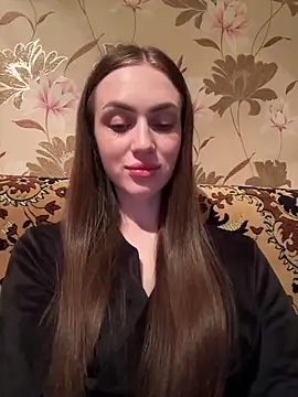 AlinaLove3213 online show from June 10, 2026, 8:21 pm