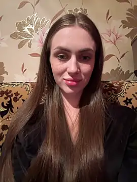 AlinaLove3213 online show from July 27, 2026, 7:54 pm