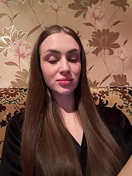 AlinaLove3213 online show from June 22, 2026, 8:17 pm