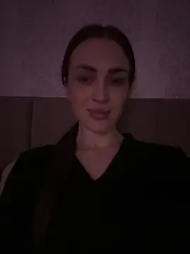 AlinaLove3213 online show from June 16, 2026, 6:19 pm