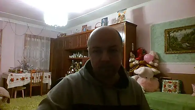 Snapshot of Luceriusbigass chatting on January 18, 2026, 3:37 pm Luceriusbigass online show from January 18, 2026, 3:37 pm