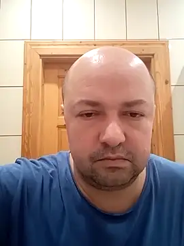 Snapshot of Luceriusbigass chatting on February 5, 2026, 9:10 pm Luceriusbigass online show from February 5, 2026, 9:10 pm