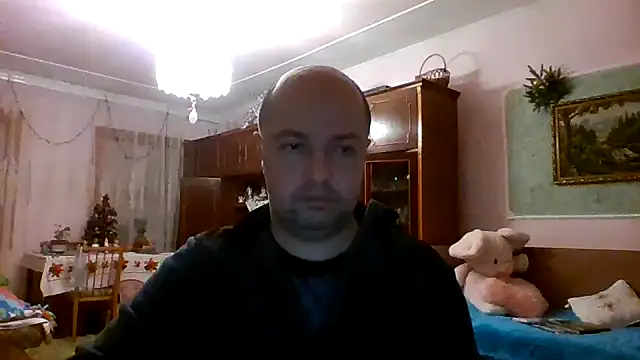 Snapshot of Luceriusbigass chatting on December 28, 2024, 10:58 am Luceriusbigass online show from December 28, 2024, 10:58 am