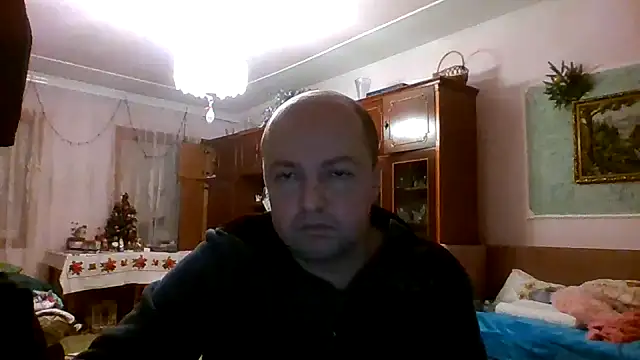 Snapshot of Luceriusbigass chatting on December 29, 2024, 5:22 pm Luceriusbigass online show from December 29, 2024, 5:22 pm