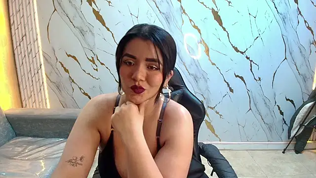 Snapshot of Sasha_tf chatting on June 3, 2026, 8:13 pm Sasha tf online show from June 3, 2026, 8:13 pm
