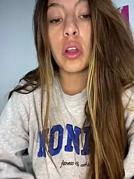 Snapshot of Ambar_Zaf chatting on August 4, 2026, 1:32 am Ambar Zaf online show from August 4, 2026, 1:32 am
