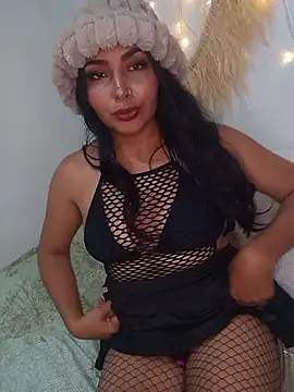 Snapshot of Antonella-corruso chatting on April 29, 2026, 1:10 am Antonella-corruso online show from April 29, 2026, 1:10 am